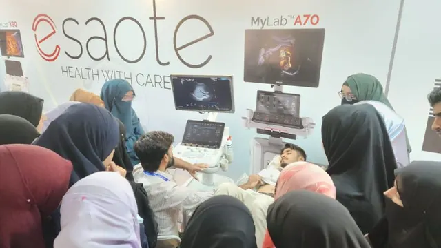 Live scanning during the student workshop