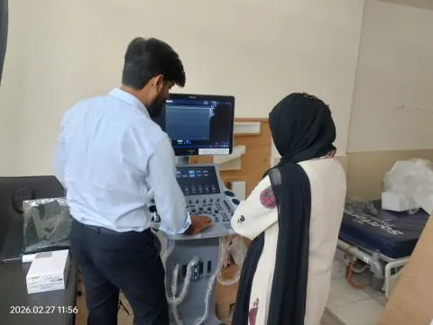 Talha demonstrating the EDAN LX3